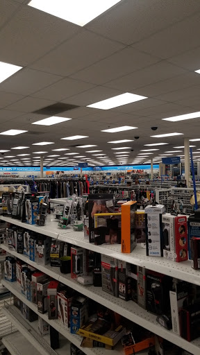 Clothing Store «Ross Dress for Less», reviews and photos, 212 Towne Center Dr, Compton, CA 90220, USA