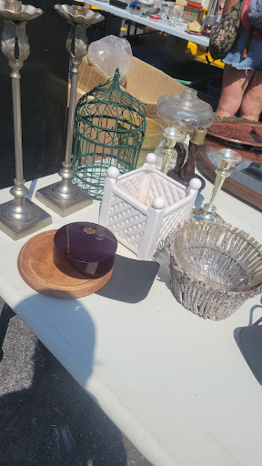 Antique Store «The Antique & Thrift Shop», reviews and photos, 100 Sunrise Hwy, Valley Stream, NY 11581, USA