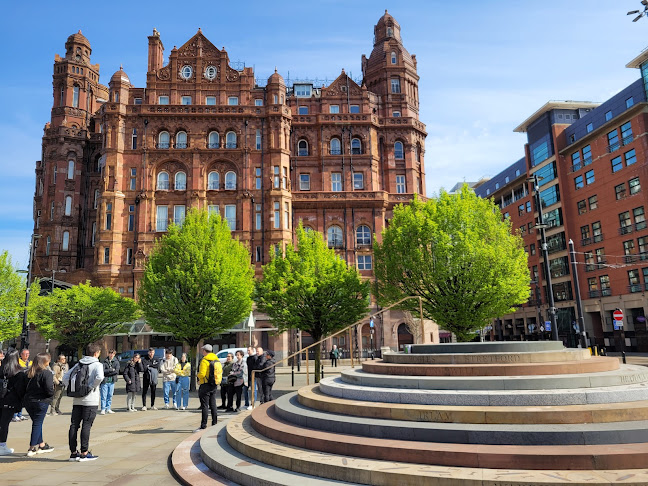 Free Walking Tour Manchester | Si Manchester - Travel Agency