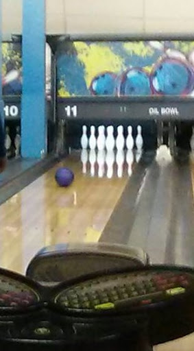 Bowling Alley «Oil Bowl Lanes», reviews and photos, 1102 W Cotton St, Longview, TX 75604, USA