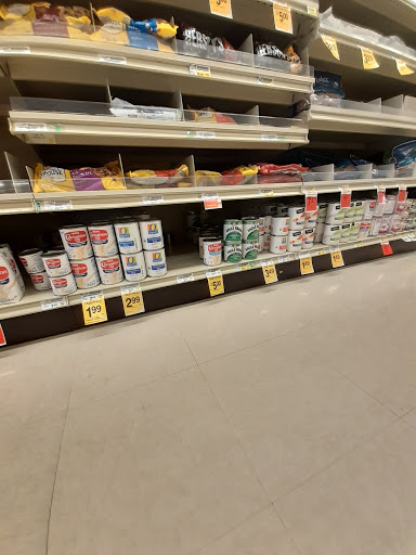 Grocery Store «Safeway», reviews and photos, 1688 Anderson Rd, McLean, VA 22102, USA