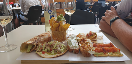 Dvinos 2.0 Avila en Ávila‎