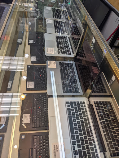 Pawn Shop «Royal Pawn Shop», reviews and photos, 428 S Clark St, Chicago, IL 60605, USA