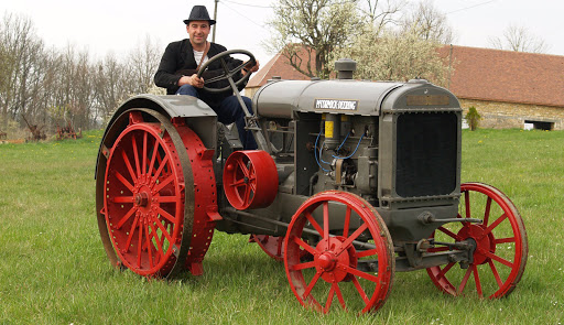 Musée du Patrimoine Agricole et Automobile de Salviac