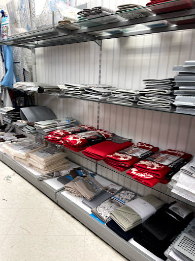 Department Store «Marshalls», reviews and photos, 3855 E Foothill Blvd, Pasadena, CA 91107, USA