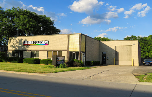 Auto Body Shop «ABRA Auto Body & Glass», reviews and photos, 867 Industrial Dr, Elmhurst, IL 60126, USA