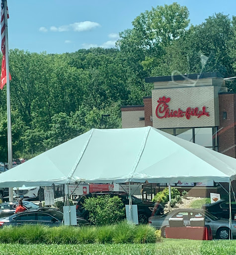 Fast Food Restaurant «Chick-fil-A», reviews and photos, 156 Federal Rd, Brookfield, CT 06804, USA