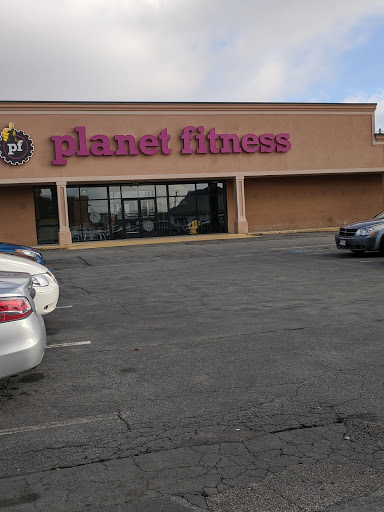 Gym «Planet Fitness», reviews and photos, 657 Quarry St, Fall River, MA 02723, USA