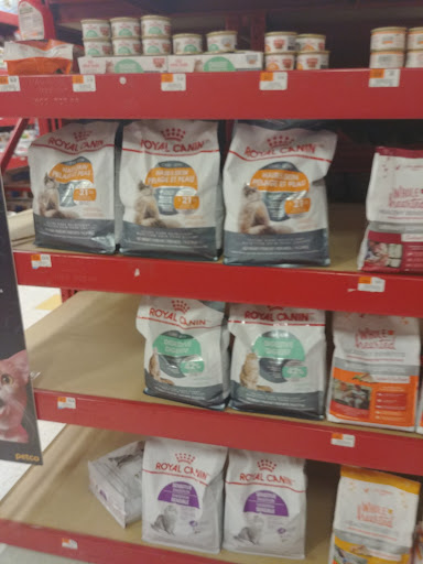 Pet Supply Store «Petco Animal Supplies», reviews and photos, 1507 Rockville Pike, Rockville, MD 20852, USA