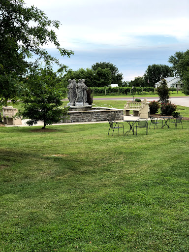 Winery «LaChance Vineyards», reviews and photos, 12237 Peter Moore Ln, De Soto, MO 63020, USA