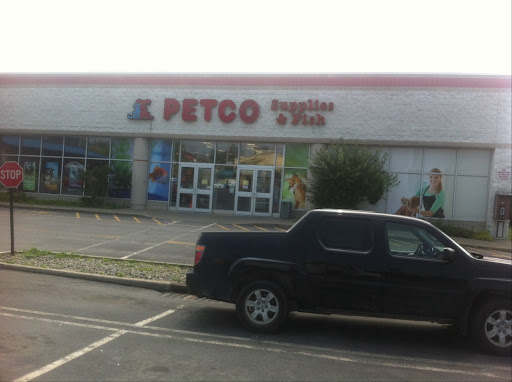 Pet Supply Store «Petco Animal Supplies», reviews and photos, 600 N Galleria Dr, Middletown, NY 10941, USA