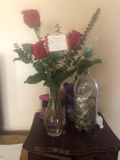 Florist «Avenue Florist», reviews and photos, 842 Ford Ave, Wyandotte, MI 48192, USA