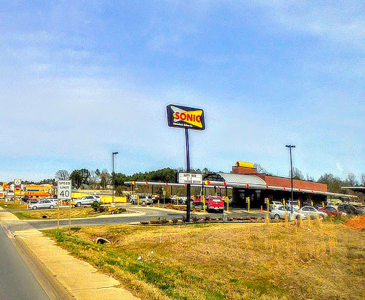 Fast Food Restaurant «Sonic Drive-In», reviews and photos, 246 US-425, Monticello, AR 71655, USA