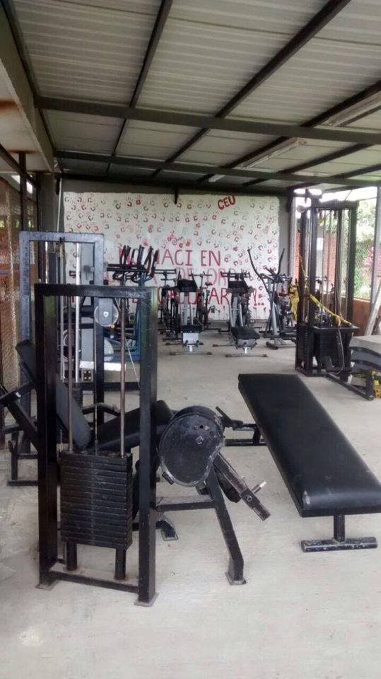 Gimnasio Univalle.