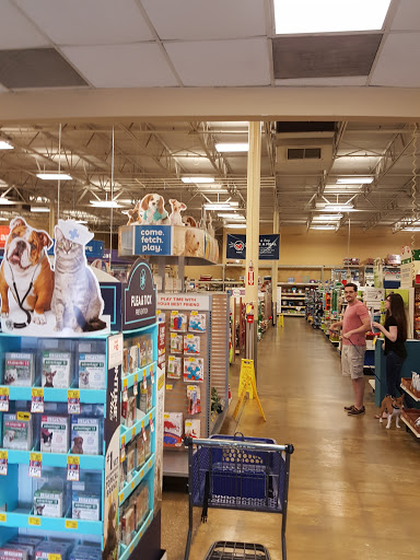 Pet Supply Store «PetSmart», reviews and photos, 2861 Veterans Memorial Pkwy, St Charles, MO 63303, USA