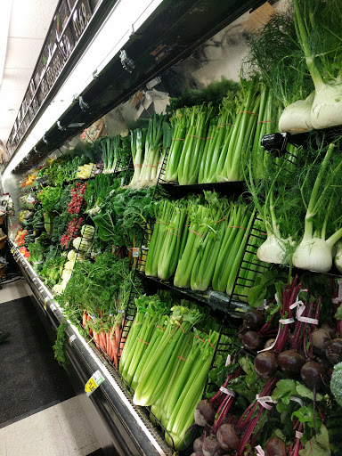 Grocery Store «D & W Fresh Market», reviews and photos, 2103 Parkview Ave, Kalamazoo, MI 49008, USA