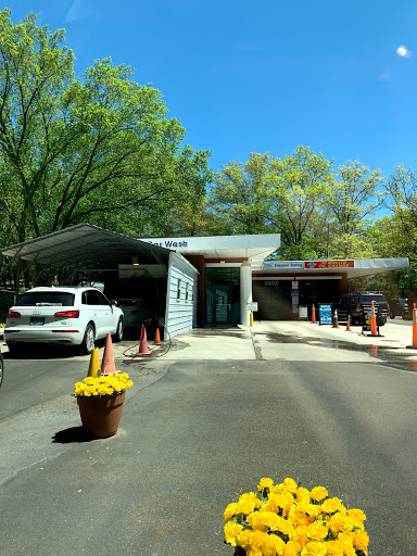 Car Wash «Old Greenwich Car Wash», reviews and photos, 1429 E Putnam Ave, Old Greenwich, CT 06870, USA