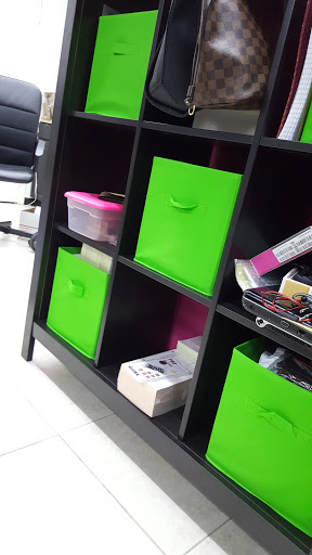 Mobile Phone Repair Shop «The Wireless Shop», reviews and photos, 26 S Federal Hwy, Dania Beach, FL 33004, USA