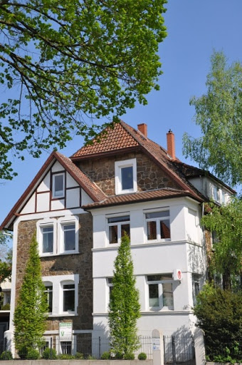 Dr.med.vet. Paul Josef Hayer veterinarian unter Bad Salzuflen, 