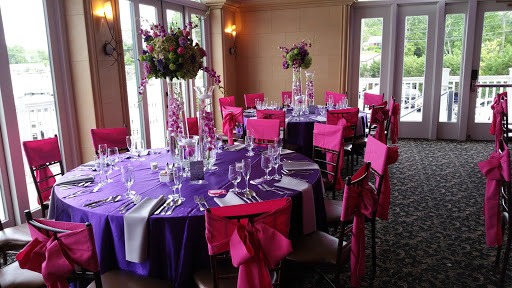 Sushi Restaurant «Chesapeake Inn Restaurant & Marina», reviews and photos, 605 2nd St, Chesapeake City, MD 21915, USA