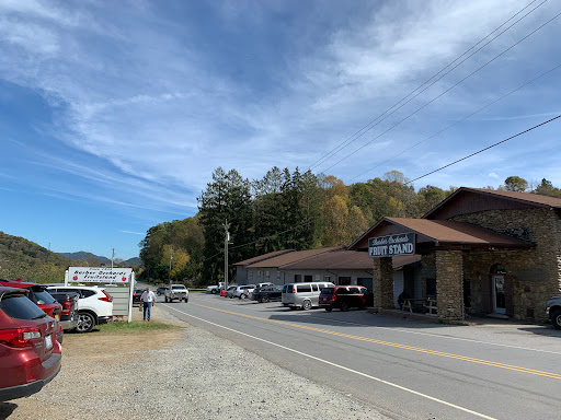 Produce Market «Barber Orchard Fruitstands Inc», reviews and photos, 2855 Old Balsam Rd, Waynesville, NC 28786, USA
