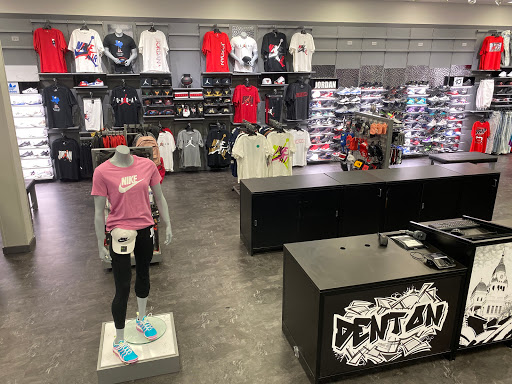 Shoe Store «Hibbett Sports», reviews and photos, 2201 S Interstate 35 E Ste S05A, Denton, TX 76205, USA