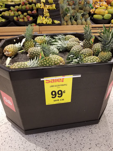 Shopping Mall «Sun Ray Shopping Center», reviews and photos, 2089 Old Hudson Rd, St Paul, MN 55119, USA