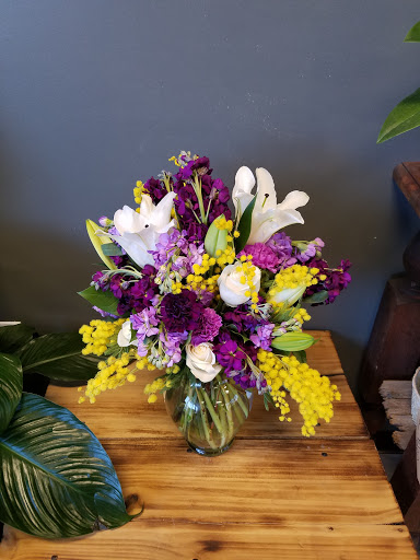 Florist «Mint Julep Flower Shop», reviews and photos, 808 5th St, Coralville, IA 52241, USA