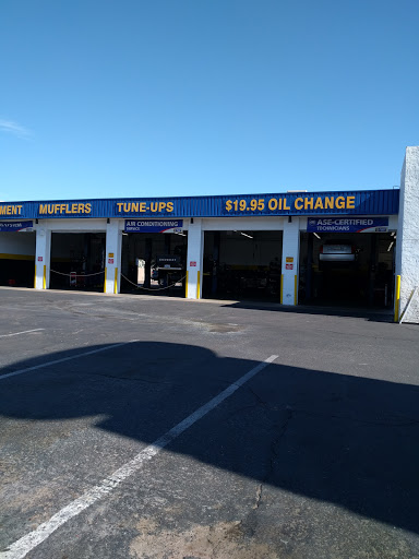 Brake Shop «Discount Brake Tune & Lube», reviews and photos, 4144 E Thomas Rd, Phoenix, AZ 85018, USA