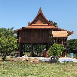 ดงละคร บ้านเรือนไทย
