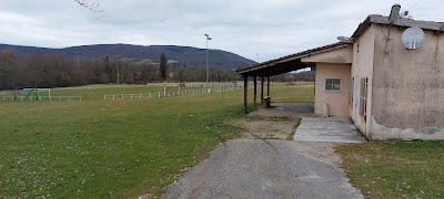 Stade de Chavannes à Nivigne et Suran