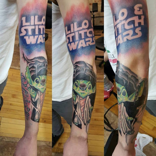 Tattoo Shop «Bad Apple Tattoo Company», reviews and photos, 3225 E Washington Ave, Madison, WI 53704, USA