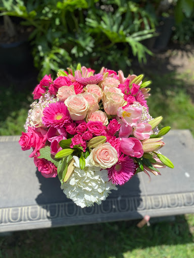 Florist «Tanglewood Flowers & Garden», reviews and photos, 5518 Dolores St, Houston, TX 77056, USA
