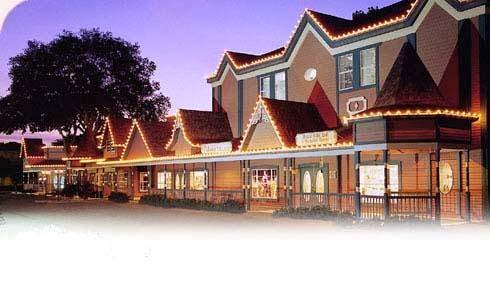 Gift Shop «Victorian Village, Inc», reviews and photos, 6870 E Fowler Ave, Temple Terrace, FL 33617, USA