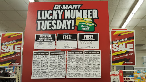 Department Store «Bi-Mart», reviews and photos, 2680 S Santiam Hwy, Lebanon, OR 97355, USA