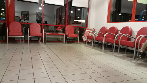 Tire Shop «Discount Tire Store - Clackamas, OR», reviews and photos, 8380 SE Sunnyside Rd, Clackamas, OR 97015, USA