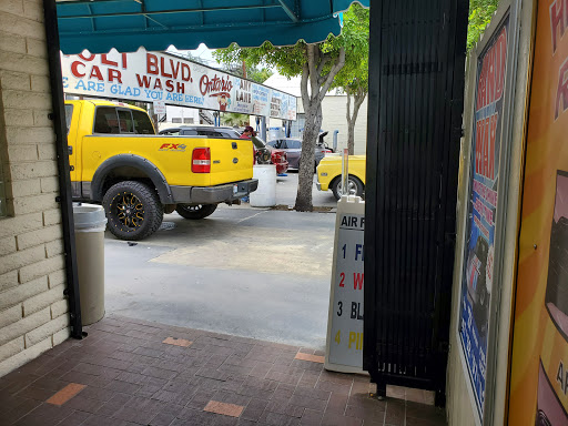 Car Wash «Holt Boulevard Car Wash», reviews and photos, 322 W Holt Blvd, Ontario, CA 91762, USA