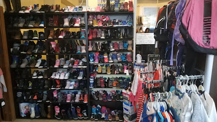 Малчо - Магазин за дрехи, обувки и спортни стоки