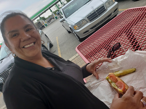 Fast Food Restaurant «Vienna Beef Factory Store», reviews and photos, 3847 S Morgan St, Chicago, IL 60609, USA