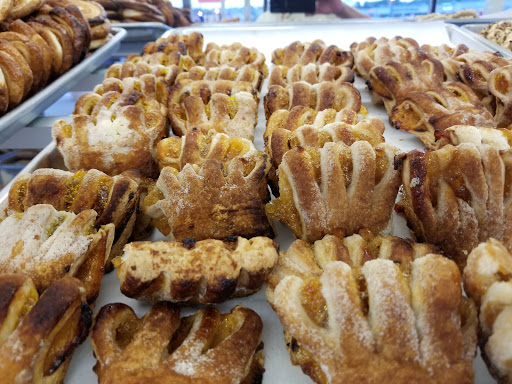 Shopping Mall «Hillcrest Shopping Center», reviews and photos, 1701 N Larkin Ave, Crest Hill, IL 60403, USA