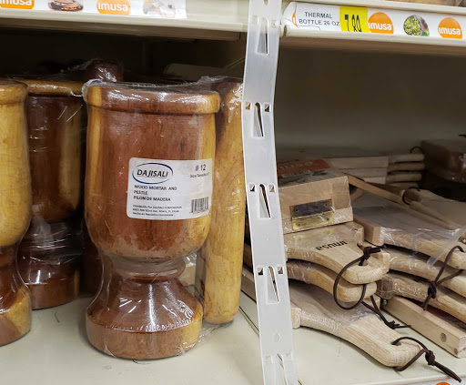 Supermarket «Rowes Supermarket», reviews and photos, 8595 Beach Blvd #329, Jacksonville, FL 32216, USA