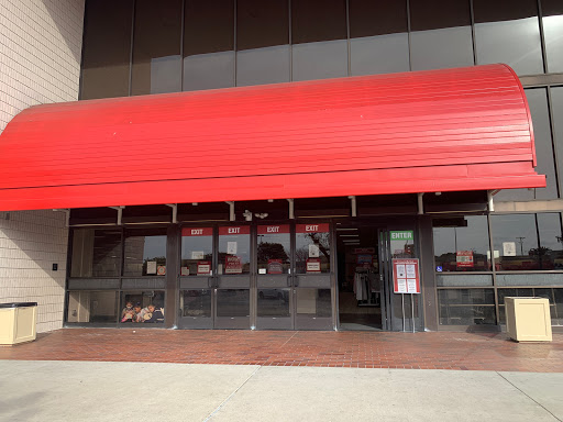 Clothing Store «Burlington Coat Factory», reviews and photos, 13092 Harbor Blvd, Garden Grove, CA 92843, USA