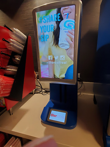 Liquor Store «Snoqualmie Tobacco & Liquor Company», reviews and photos, 37500 SE North Bend Way, Snoqualmie, WA 98065, USA