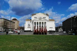 Deutsche Oper am Rhein image