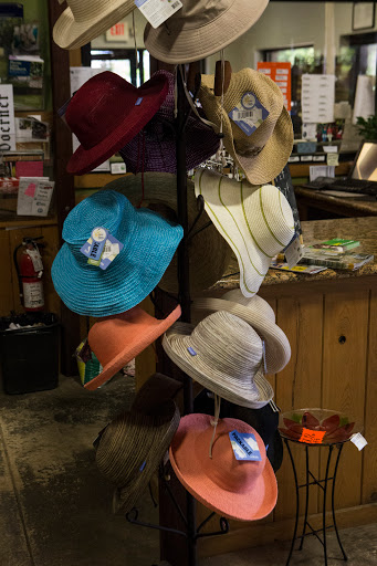 Sod Supplier «Woerner Landscape Source & Pet Supply - Pensacola», reviews and photos, 1332 Creighton Rd, Pensacola, FL 32504, USA