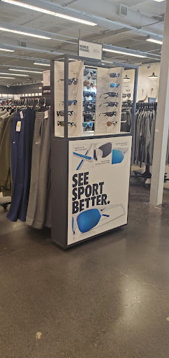 Clothing Store «Nike Factory Store», reviews and photos, 262 Nut Tree Rd, Vacaville, CA 95687, USA