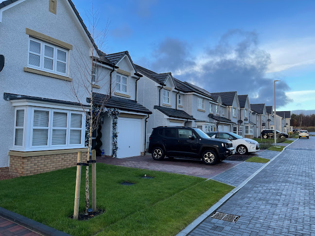 Reviews of Lapwing Brae, Miller Homes in Dunfermline - Construction company