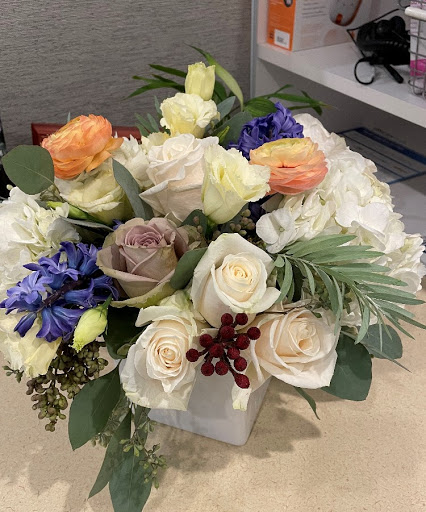 Florist «Lilia Flower Boutique», reviews and photos, 2160 Wayzata Blvd, Long Lake, MN 55356, USA