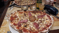 Plats et boissons du Pizzeria Mona Pizzas à Saumur - n°11