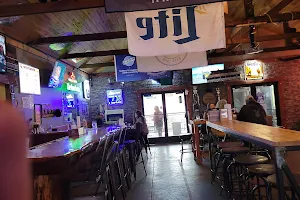 Gig's Tavern image